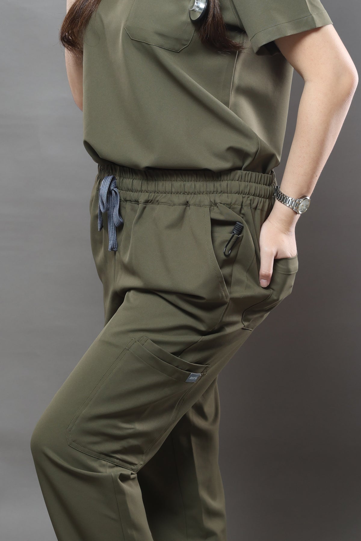 WMNS Premium Stretch Scrub Set – ARMY GREEN