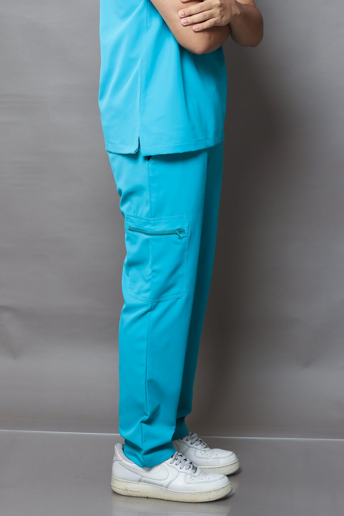 MENS Premium Stretch V-Neck Scrub Set – TIFANNY BLUE