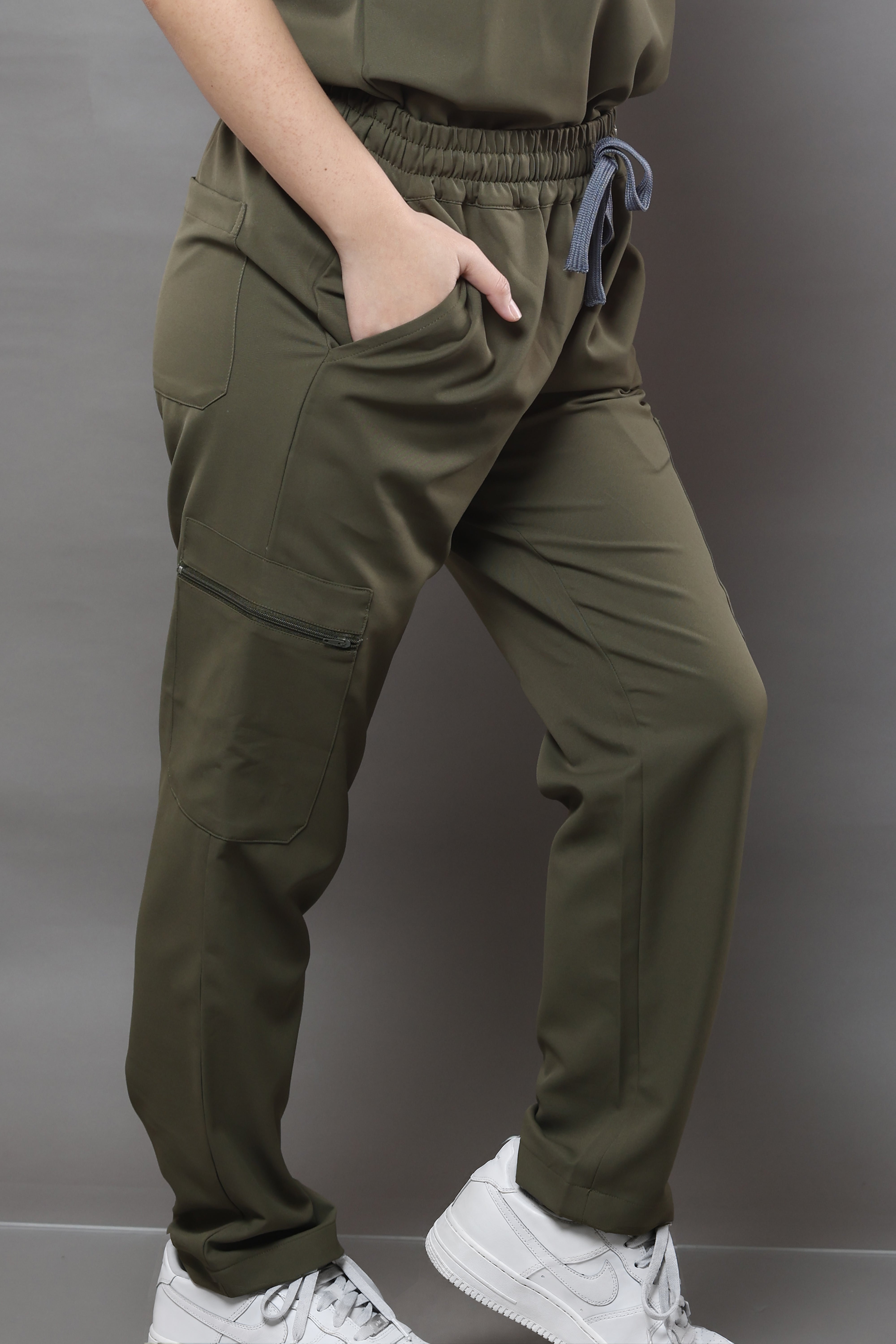 WMNS Premium Stretch Scrub Set – ARMY GREEN
